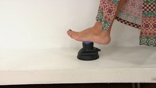 Jennifer Coffey feet photo thumbnail