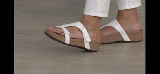 Jennifer Coffey feet photo thumbnail