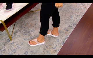 Jennifer Coffey feet photo thumbnail