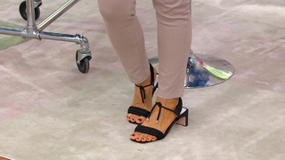 Jennifer Coffey feet photo thumbnail