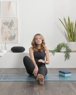 Jennifer Coffey feet photo thumbnail