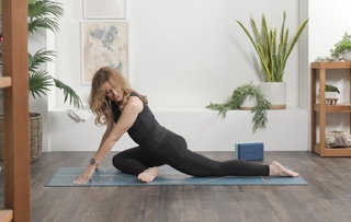 Jennifer Coffey feet photo thumbnail