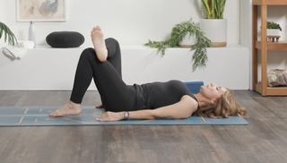 Jennifer Coffey feet photo thumbnail