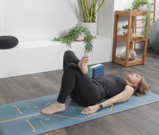 Jennifer Coffey feet photo thumbnail