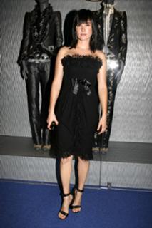Jennifer Connelly feet photo thumbnail