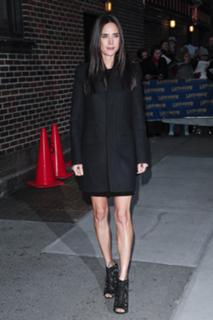 Jennifer Connelly feet photo thumbnail