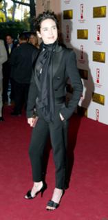 Jennifer Connelly feet photo thumbnail