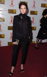 Jennifer Connelly feet photo thumbnail