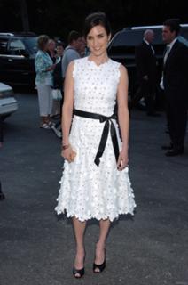 Jennifer Connelly feet photo thumbnail