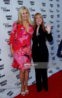 Jennifer Coolidge feet photo thumbnail