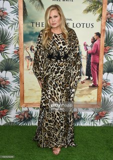 Jennifer Coolidge feet photo thumbnail