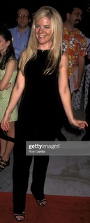 Jennifer Elise Cox feet photo 2