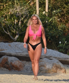 Jennifer Ellison feet photo 2