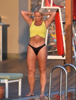 Jennifer Ellison feet photo 5