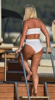 Jennifer Ellison feet photo 10