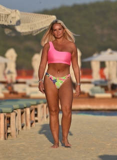 Jennifer Ellison feet photo 7