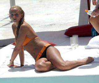 Jennifer Ellison feet photo 12