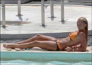 Jennifer Ellison feet photo 11
