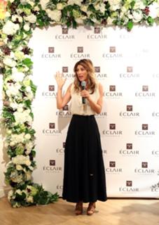 Jennifer Esposito feet photo thumbnail
