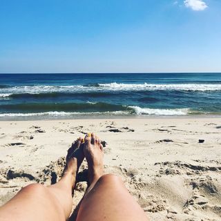 Jennifer Esposito feet photo thumbnail