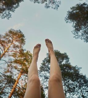 Jennifer Esposito feet photo thumbnail