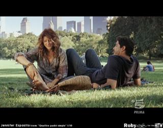 Jennifer Esposito feet photo thumbnail