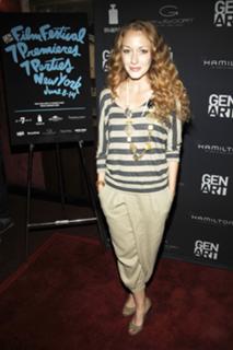 Jennifer Ferrin feet photo 5