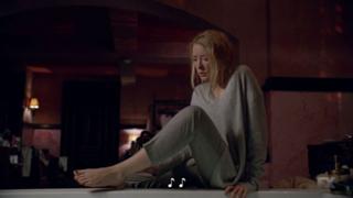 Jennifer Finnigan feet photo thumbnail