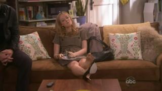 Jennifer Finnigan feet photo thumbnail