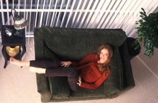 Jennifer Finnigan feet photo thumbnail