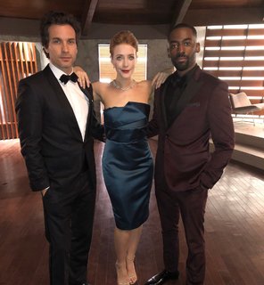 Jennifer Finnigan feet photo thumbnail