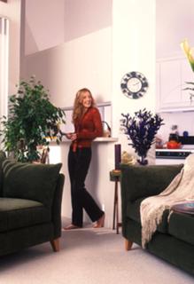 Jennifer Finnigan feet photo thumbnail