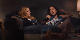 Jennifer Finnigan feet photo thumbnail