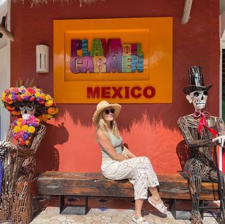 Jennifer Finnigan feet photo thumbnail