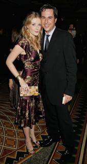 Jennifer Finnigan feet photo thumbnail