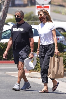 Jennifer Flavin feet photo 2