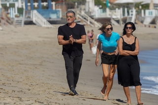 Jennifer Flavin feet photo 13