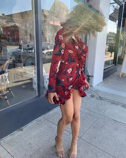 Jennifer Freeman feet photo thumbnail