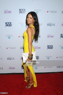 Jennifer Freeman feet photo thumbnail