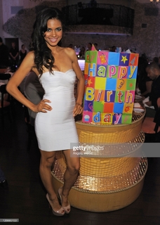 Jennifer Freeman feet photo thumbnail