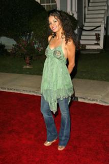 Jennifer Freeman feet photo thumbnail