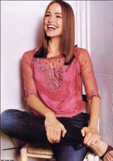 Jennifer Garner feet photo thumbnail
