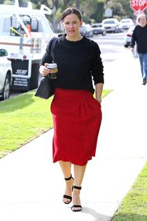 Jennifer Garner feet photo thumbnail