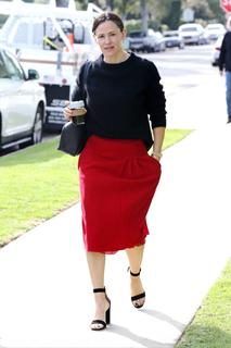 Jennifer Garner feet photo thumbnail
