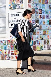 Jennifer Garner feet photo thumbnail