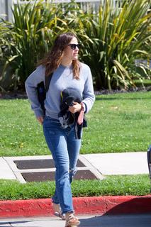 Jennifer Garner feet photo thumbnail