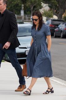 Jennifer Garner feet photo thumbnail