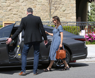 Jennifer Garner feet photo thumbnail