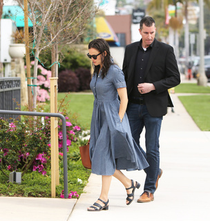 Jennifer Garner feet photo thumbnail
