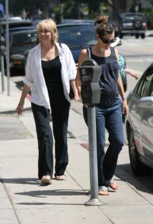 Jennifer Garner feet photo thumbnail